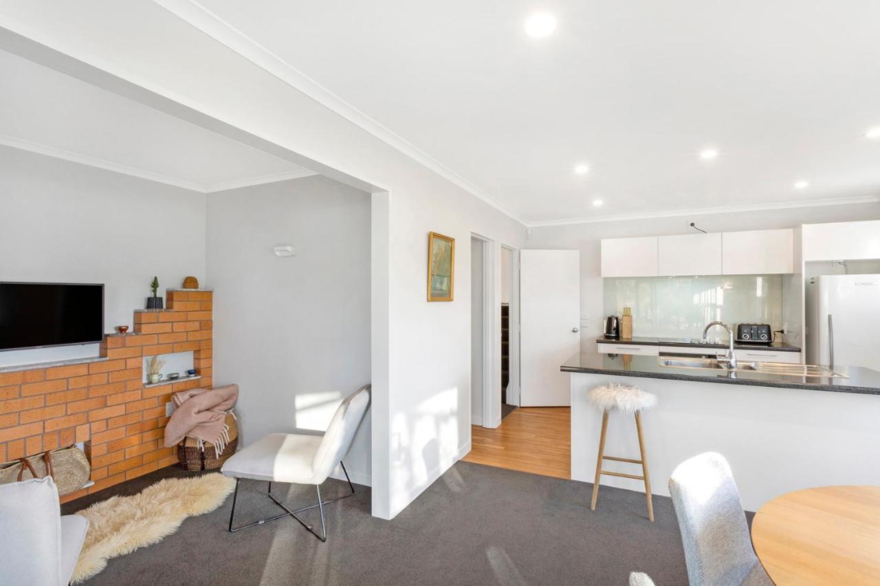 Harbour Views Villa Dunedin Exterior foto